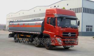东风天龙小三轴化工液体运输车 高效、安全、专业的化工物流解决方案